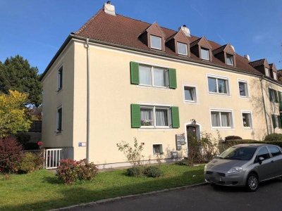Spallerhof - Sonnige, ruhig gelegene 3-Zimmer-Wohnung im Dachgeschoß, 69 m² WNFL, Küche möbliert
