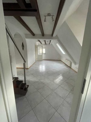 Schöne, renovierte 6-Zi DG-Wohnung in Albstadt-Eb.,EBK, Garten, Keller, Waschkueche