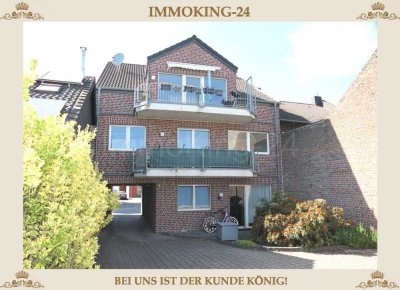 ++ HOCHWERTIGES DREIFAMILIENHAUS + TOP AUSSTATTUNG + 3 CARPORTS IN GUTER LAGE!! ++