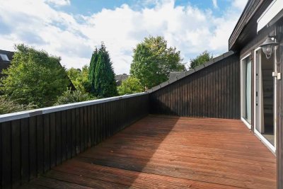 Charmante 2,5-Zimmer-Wohnung mit großer Dachterrasse im Herzen von Großburgwedel!