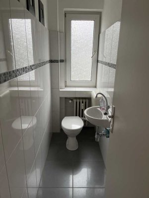 Schöne 3-Zimmer-Zimmer Wohnung am Knöchel
