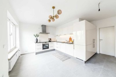 Kernsaniertes Familiendomizil mit Privatgarten - frei werdend!