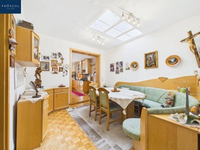 Historisches Wohnhaus mit großzügiger Nutzfläche und privatem Garten im Herzen des Stadtzentrums