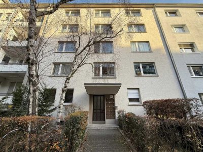 Westend-Süd: Renovierungsobjekt, 2 Zimmer, Wert ./. Renovierungskosten