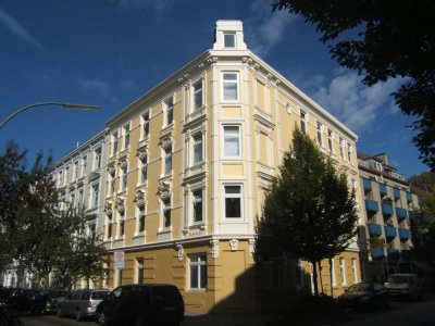 3-Zimmer-Altbauwohnung mit Terrasse