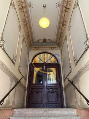 Charmante Dachgeschosswohnung mit Dachterrasse im Waldstraßenviertel