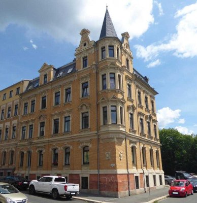 3 Zimmer Dachgeschosswohnung mit Balkon in Zentrumsnähe