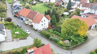 RESERVIERT! Bj.2000, großer Garten, Bad mit großer Dusche & Wanne, Hobbyraum, Balkon, Dachboden,