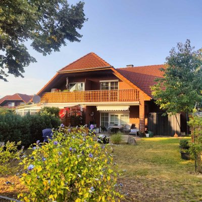 Dachgeschosswohnung mit Balkon und Stellplatz in Neindorf