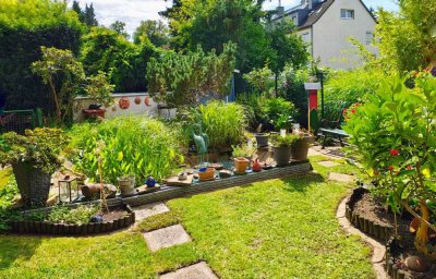 Reserviert! Freiwerdende 4-Zim.-EW in Porz-Mitte mit Gartennutzung!