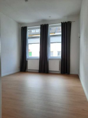 3-Zimmerwohnung mit Altbaucharme im Hochparterre