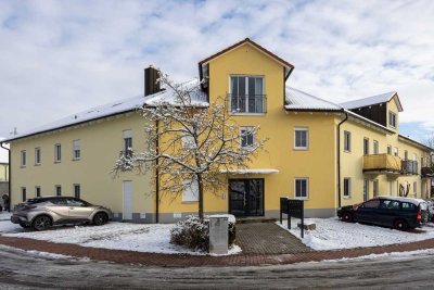 Attraktive 2-Zimmer-Wohnung mit Balkon und EBK in Kümmersbruck