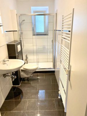 Attraktive,vollständig renovierte 1,5-Zimmer-Wohnung mit Balkon und Gartennutzung in Hagen-Ischeland