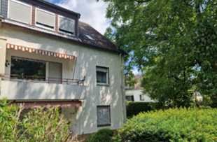 Mehr-Generationen-Familien-Domizil oder drei separate Wohnungen mit großem Garten in der Oberstadt