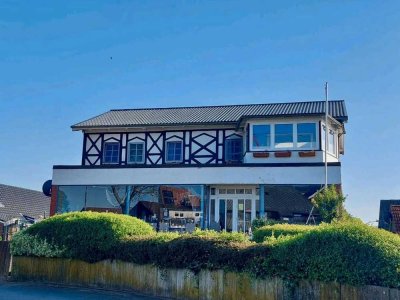 Maritimes Schmuckstück: Hafenhaus mit vielseitiger Nutzung