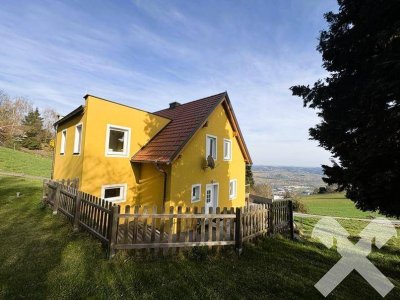 Attraktives, modernisiertes Wohnhaus mit Traum-Ausblick in Hartberg am Ring