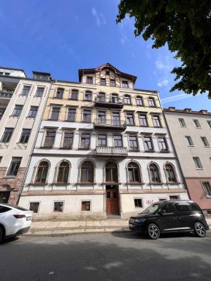 Kaßberg – ruhige Seitenstraße, Balkon & großer Innenhof – perfekt für Eigennutzer