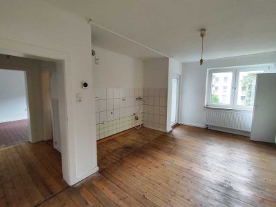 Renovierte 1,5 Zi.-Whg. mit Balkon ab 01.07.2026