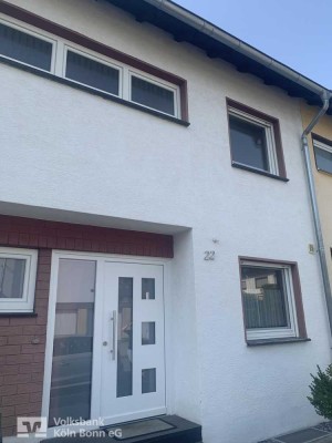 Neunkirchen-Seelscheid - Schöne Immobilie mit traumhaftem Ausblick