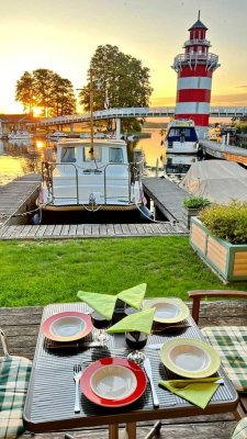 Reizendes Inselhaus in bester Lage im Hafendorf Rheinsberg