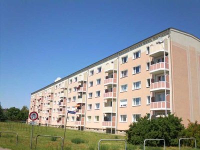 neu renovierte 2-Raum-Wohnung mit Aufzug