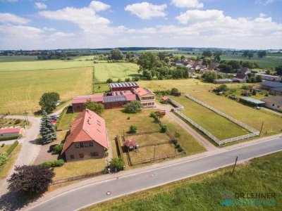 Dr. Lehner Immobilien NB -
Ein besonderes Anwesen mit moderner Hofstelle auf 3ha