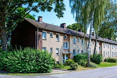 Schöne Balkonwohnung mit Laminat und Wannenbad sucht neuen Mieter