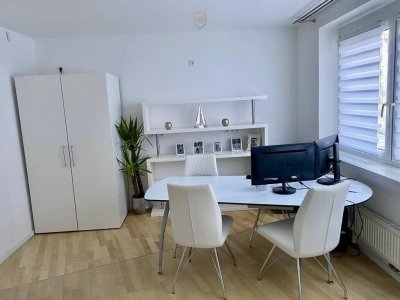 Neben UNI und LKH und Hilmteich! Anleger Aufgepasst!