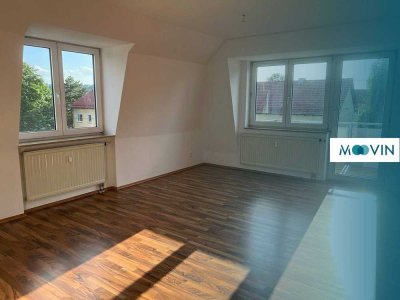 Großzügige  2-Zimmer-Dachgeschosswohnung mit Balkon