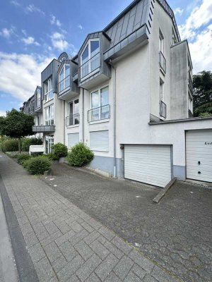 PRIVAT Lichtdurchflutete 5-Zimmer-Maisonette-Erdgeschosswohnung  – mit 70 m² Südterrasse, Garage