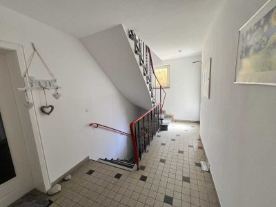 Renoviertes Mehrfamilienhaus 8,5% Rendite - von privat