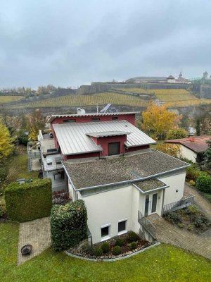 Exklusive 3-Zimmer-Wohnung mit großem Balkon, Design-Highlights und Festungsblick – Toplage Würzburg