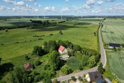 Zögern Sie nicht: Renovierungsbedürftiges Einfamilienhaus inkl. Werkstatt samt Garten