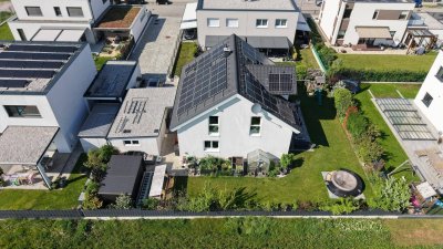 Sonnendurchflutetes Einfamilienhaus in Traumruhelage mit herrlichem Garten, Whirlpool, Garage und vielen Extras in neuwertigem Topzustand!