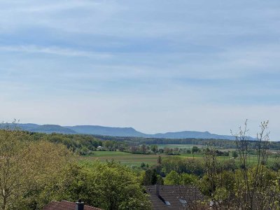 1-Zi.-Whg. in Göppingen-Reusch – mit großem Südbalkon, toller Aussicht & Tiefgarage