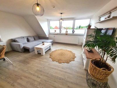 Helle sanierte 2,5 Zimmer Wohnung mit Klimaanlage in Siedlungsrandlage