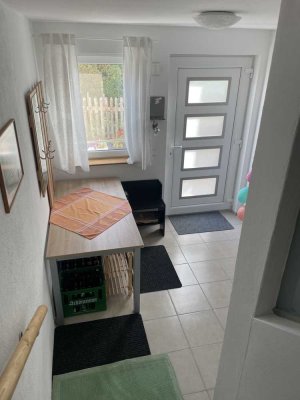 Helle 3-Zimmer-Wohnung mit separatem Eingang in ruhiger Lage – Epfach