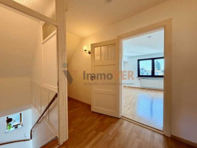 Wohnen am Wasser: Gemütliche 3-Zimmer-Dachgeschosswohnung mit Blick auf den Werdersee