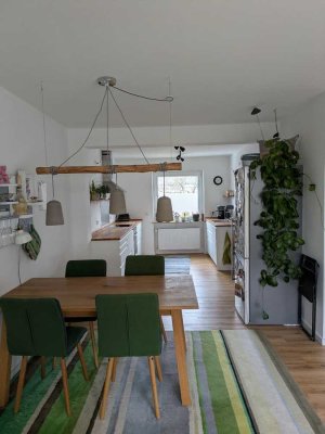 Ideal für München-Pendler, nach Sanierung: 5-Zimmer-Reihenendhaus mit Garten