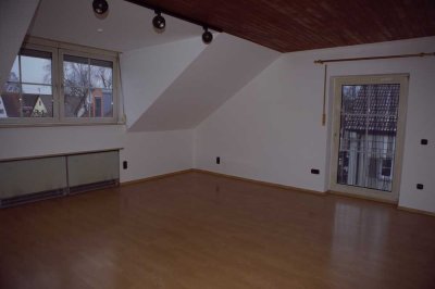 Gemütliche 3-Zimmer-Dachgeschosswohnung in Nandlstadt