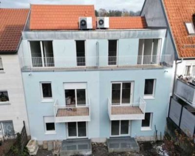 MODERNE DOPPELHAUSHÄLFTE MIT VIEL RAUM
UND WOHLFÜHLCHARAKTER – IHR NEUES ZUHAUSE