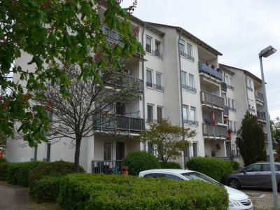 Modernisierte 2-ZKB-Wohnung mit Balkon