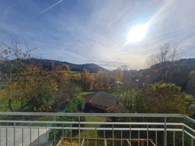 Tür auf, Herz rein!  
Traumhafte, sonnige DHH in Split-Level-Bauweise. 
Ihr Zuhause zum Wohlfühlen