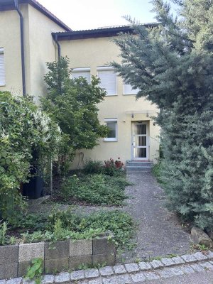 Schönes und gepflegtes 6-Raum-Reihenhaus in Vaihingen an der Enz