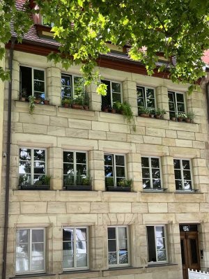 4 Zimmer Maisonette, Denkmal, vollständig modernisiert, beste Lage zentral an der Pegnitz