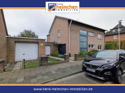 ++BOCHOLT++ZENTRAL NAHE DER INNENSTADT++ FREISTEHENDES++GROßZÜGES HAUS++GARTEN / TERRASSE / GARAGE++