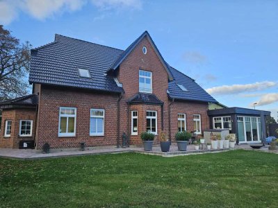 Großzügige 3 Zimmer-Wohnung mit Wintergarten