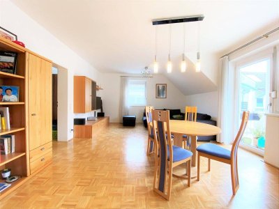 3-ZIMMER-DACHGESCHOSSWOHNUNG in ruhiger Lage
