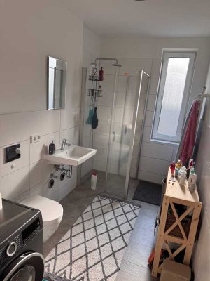 Stilvolle 1,5-Zimmer-Wohnung mit luxuriöser Innenausstattung mit Einbauküche in Eberswalde