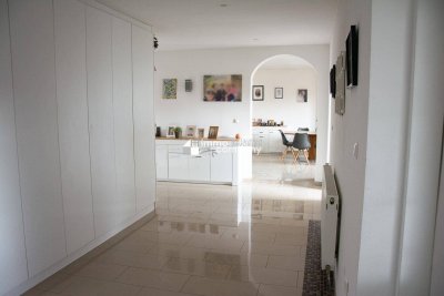 Platz für ALLE - 2 Wohneinheiten, 2 Eingänge, Pool!